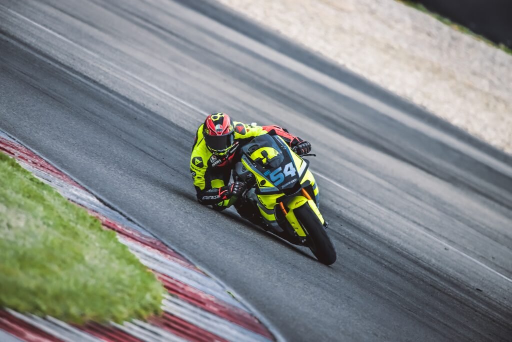 Exclusive Interview with Alberto Naska: discovering Italy’s most followed racing driver Alberto Naska intervista